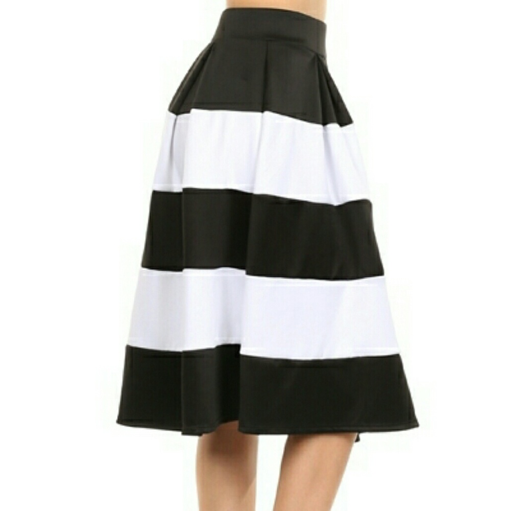 Stripped Midi Skirt